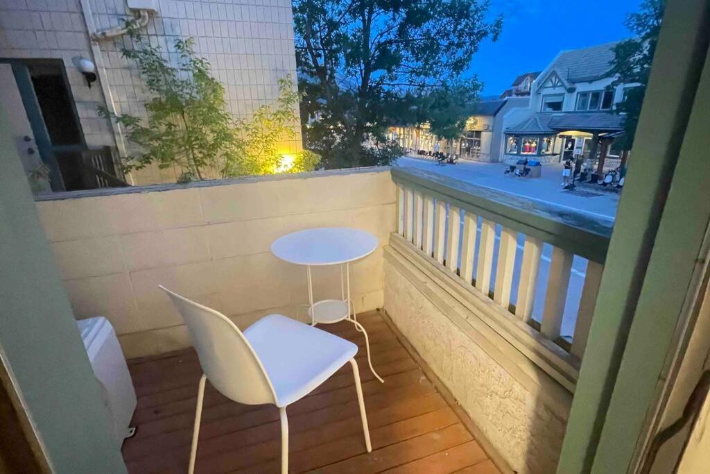 Unit #201 Cozy Mountain View 1Br In Dt Apartment Canmore Ngoại thất bức ảnh
