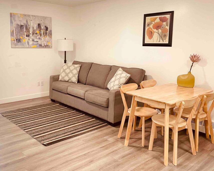 Unit #201 Cozy Mountain View 1Br In Dt Apartment Canmore Ngoại thất bức ảnh